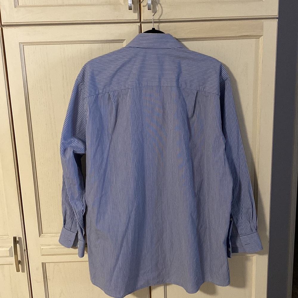 Mens dress shirt by Calvin Klein - Picture 5 of 5